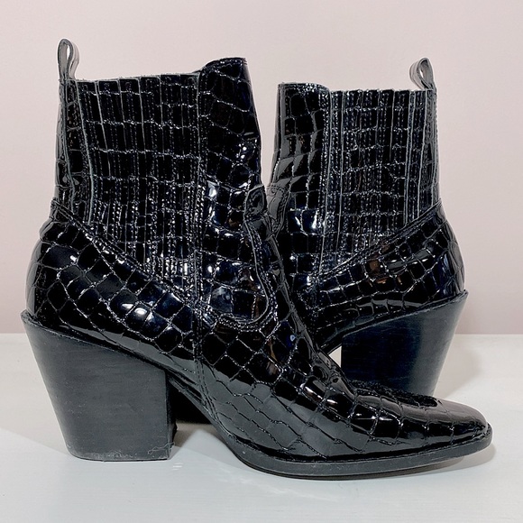 Aqua Aqua Womens Star Patent Block Heel Ankle Boots - Picture 6 of 9